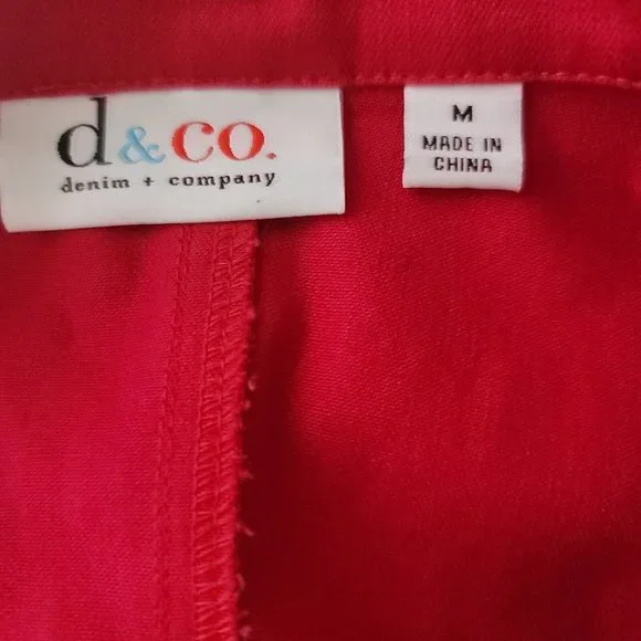 d & co Denim and Company Women’s Size M Button Up Red Denim Jean Jacket - Picture 5 of 5